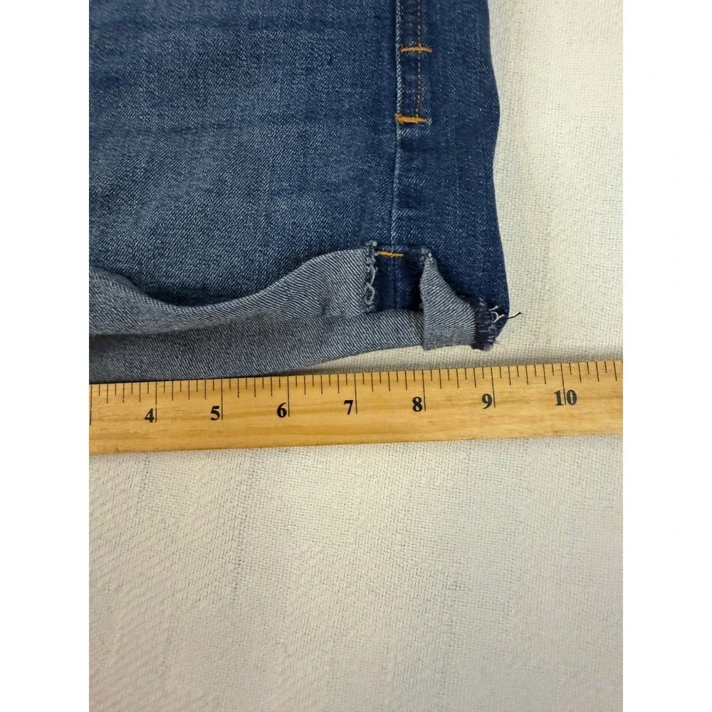 Celebrity Pink Blue Denim Rolled Cuff Shorts Size 5/27 CJ30803A86 Mid Rise